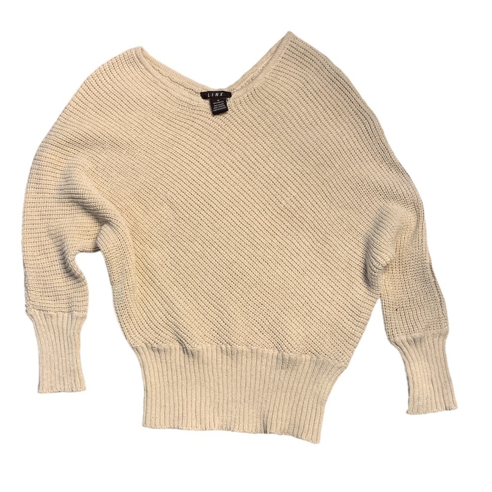 Link sweater cream size medium fitted bottom